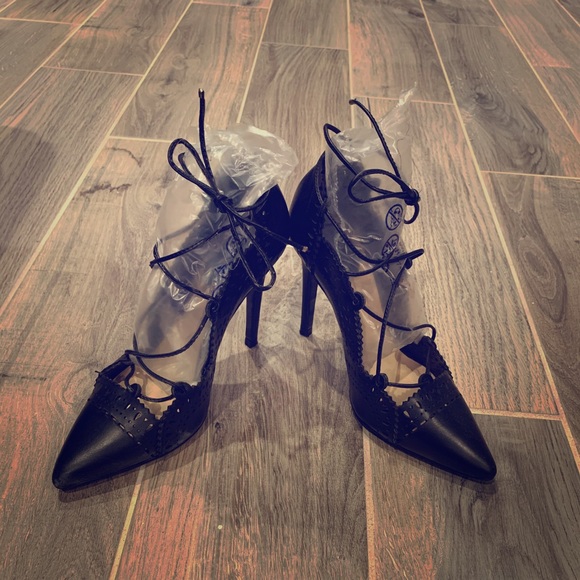 Zara Shoes - Zara Woman Tie up heels- size 36/6